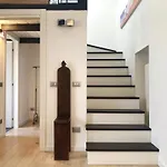 Cozy And Bright Flat In Isola