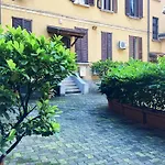 Cozy And Bright Flat In Isola